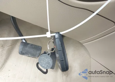 2019 Jeep Grand Cherokee Overland 4X2 from USA, damaged, VIN 1C4RJECG4KC699399